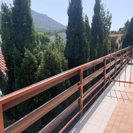 In Starigrad-paklenica With Terrace, Air Conditioning, Wifi 627-6